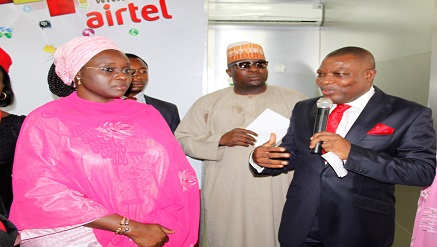 (L-R) Mrs. Omolewa Ahmed, wife of the Kwara State Governor and Moshood Bakare, chairman, Committee on Works and Energy, Kwara State House of Assembly,  listening to Segun Macaulay, Airtel Nigeria’s Regional Operations Director (ROD), West, at the commissioning of a new Airtel Showroom in Ilorin, Kwara State recently.